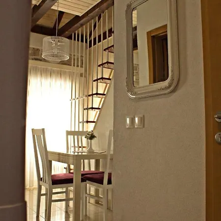 La Perla A2 Bol-center Apartment *