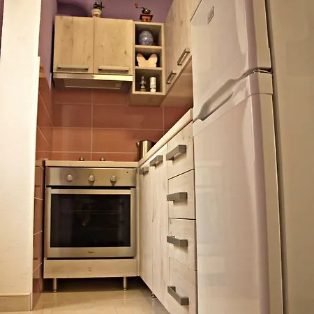 La Perla A2 Bol-center Apartment *